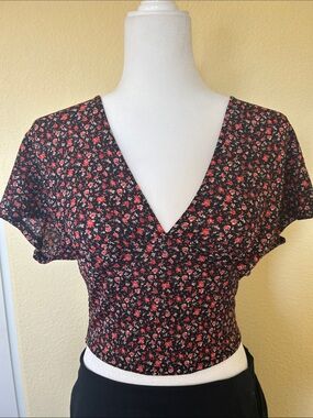 Only Black V-Neck Short Sleeve Floral Top with Red/Pink Blossoms